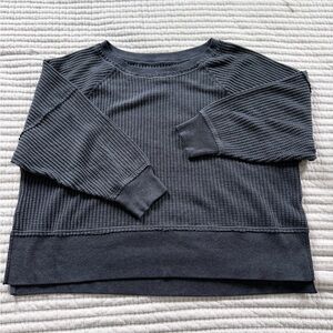 American Eagle Outfitters Big Hug Sweater